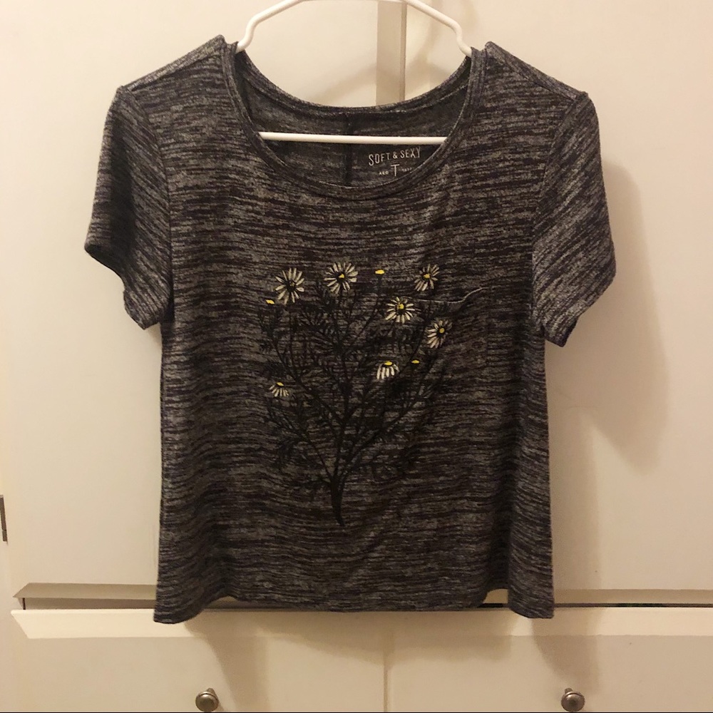 american eagle black flower design tee